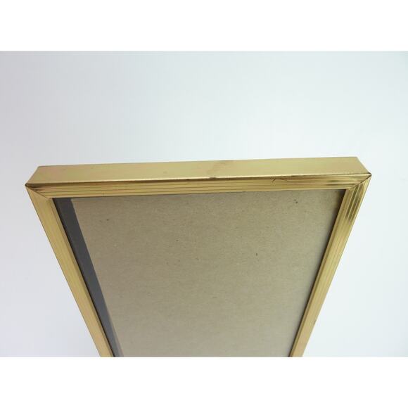 Vintage Gold Tone Picture Frame Standing Desk Frame 5" x 7" - Picture 2 of 4